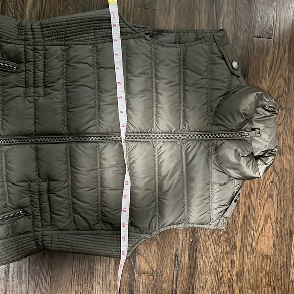 Brand new Burberry jacket - Picture 5 of 6